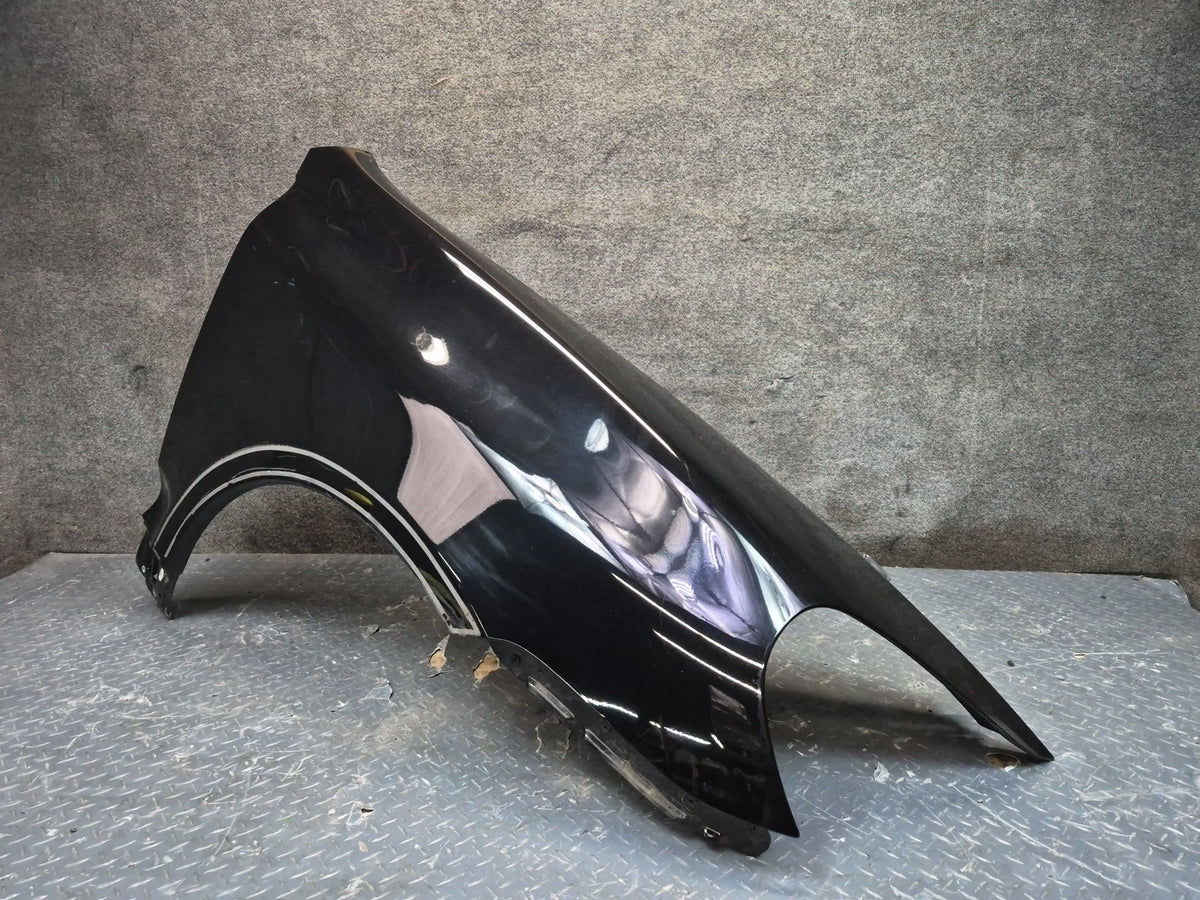 2008-2010 Porsche Cayenne 957 Front Right Fender Shell Cover Panel Black