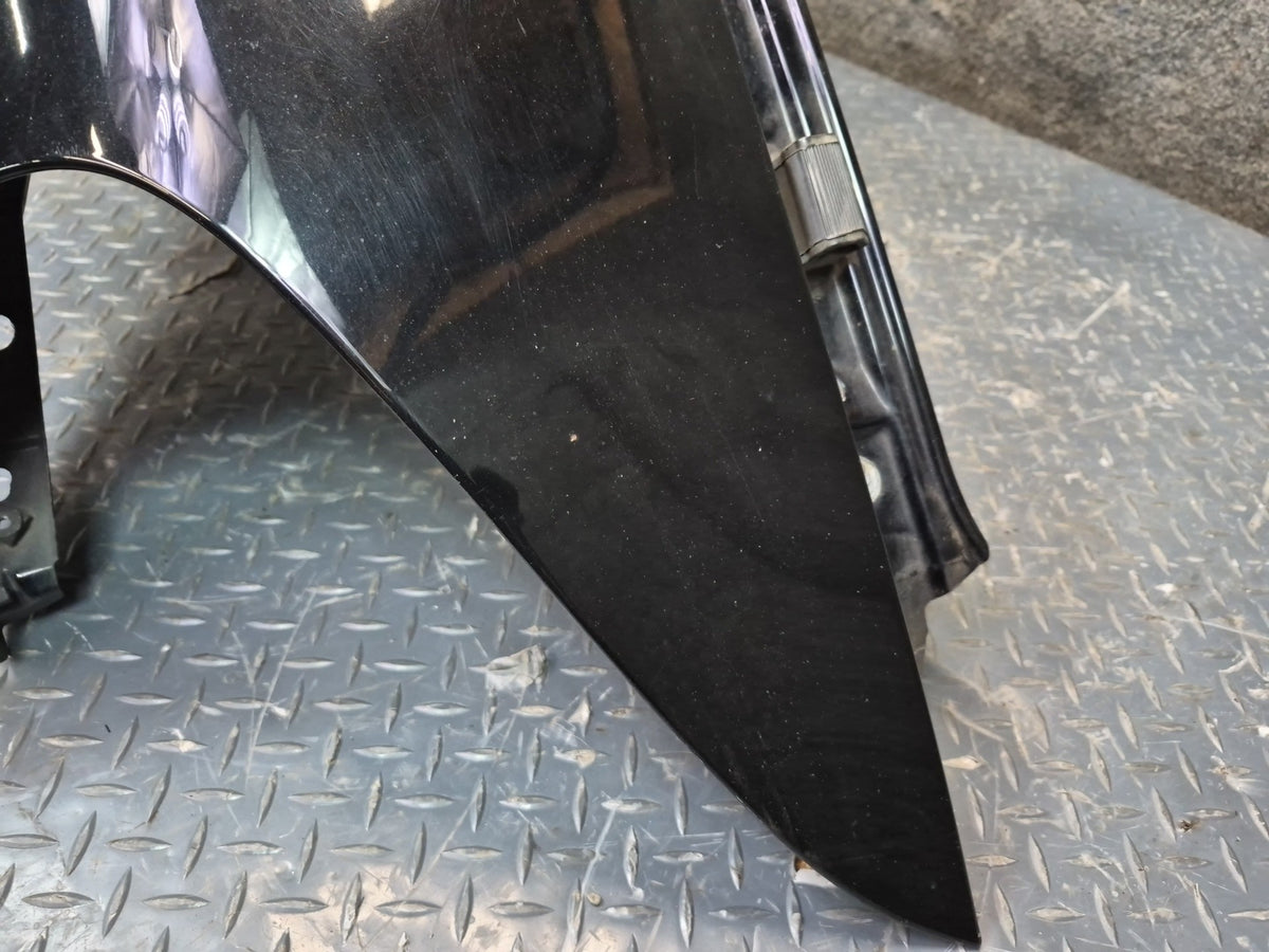 2008-2010 Porsche Cayenne 957 Front Right Fender Shell Cover Panel Black