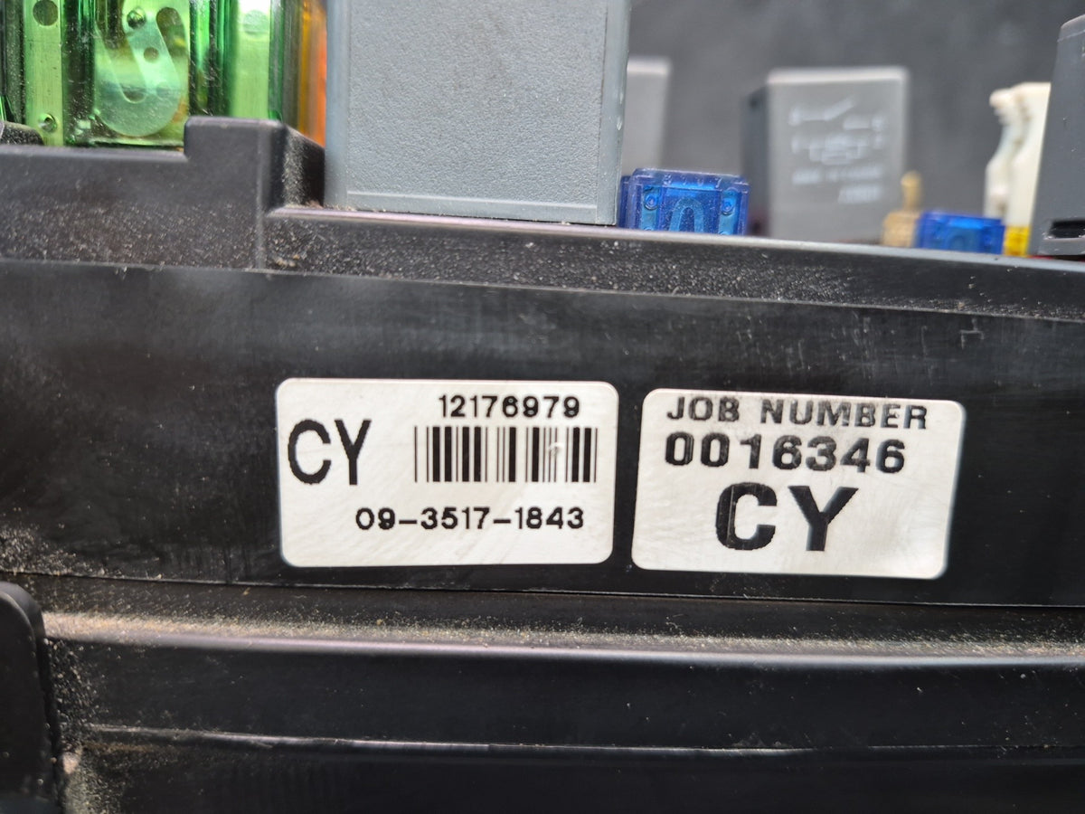 97-98 Chevrolet Corvette C5 Engine Bay Fuse Relay Box Module Damaged