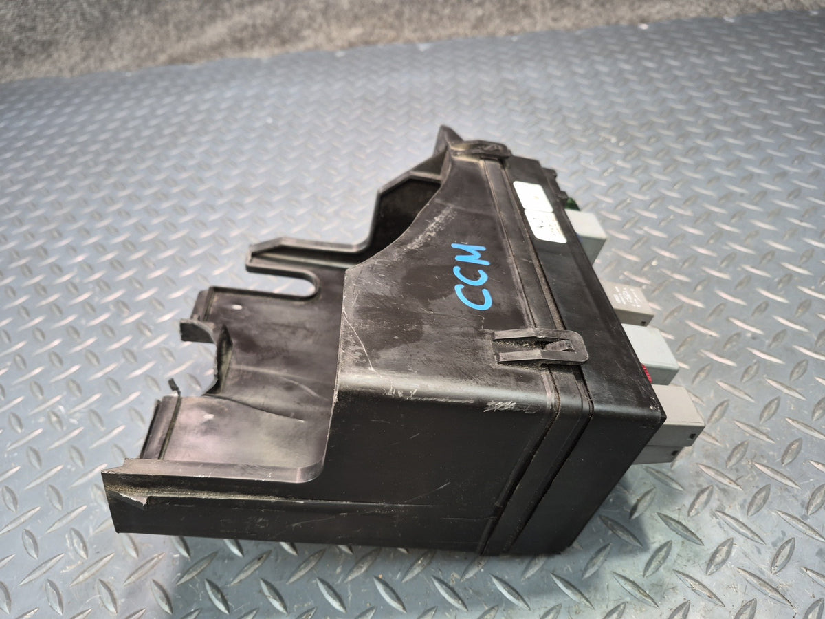 97-98 Chevrolet Corvette C5 Engine Bay Fuse Relay Box Module Damaged