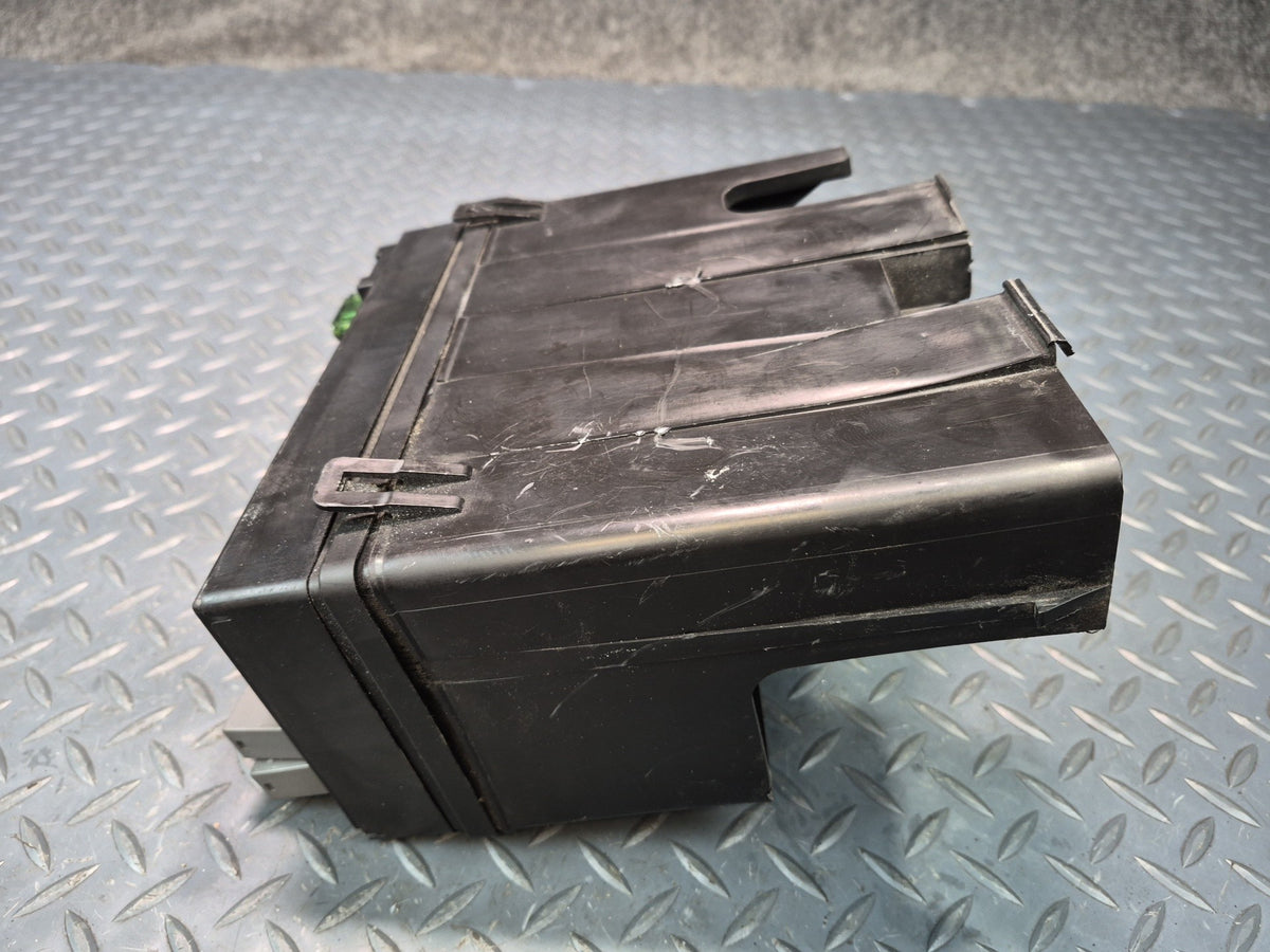 97-98 Chevrolet Corvette C5 Engine Bay Fuse Relay Box Module Damaged