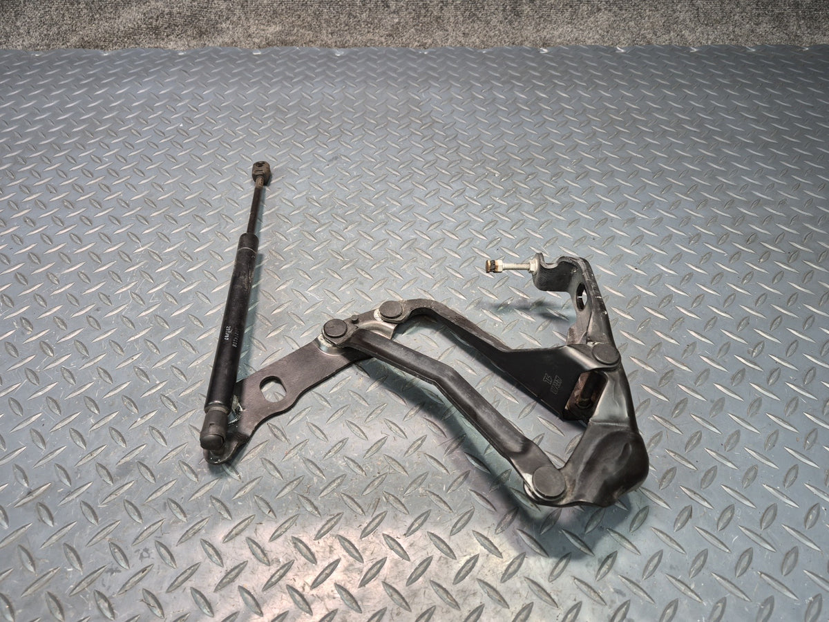 97-04 Chevrolet Corvette C5 Front Left & Right Side Hood Hinge Set OEM