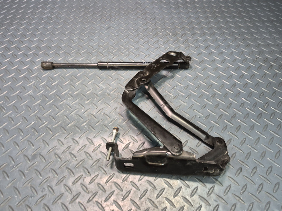 97-04 Chevrolet Corvette C5 Front Left & Right Side Hood Hinge Set OEM