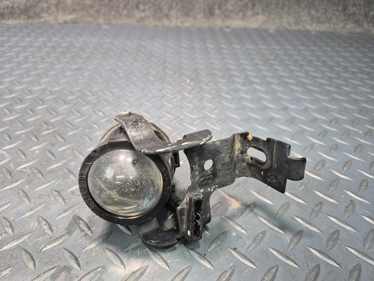 97-04 Chevrolet Corvette C5 Set of 2 Front Left & Right Fog Light Lamp OEM