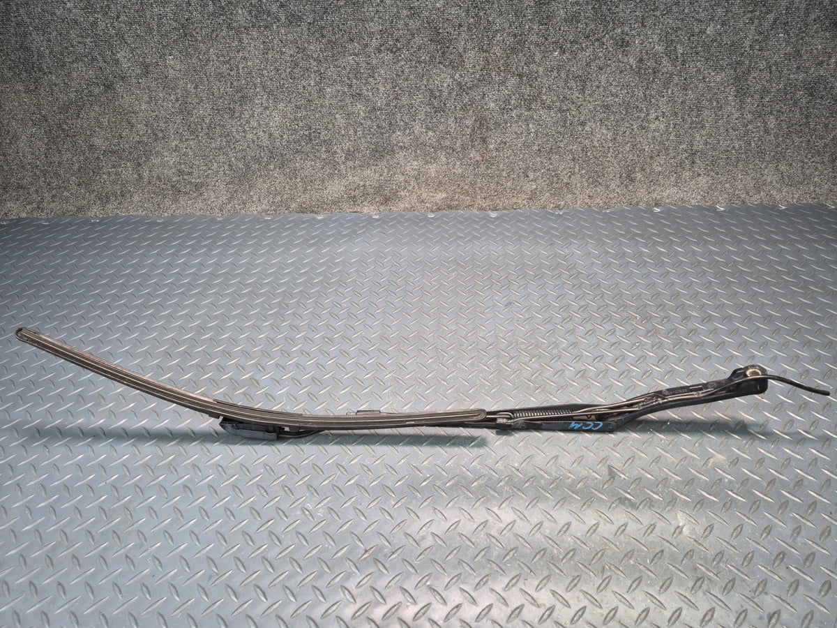 97-04 Chevrolet Corvette C5 Set of 2 Front Left & Right Windshield Wiper Arm OEM