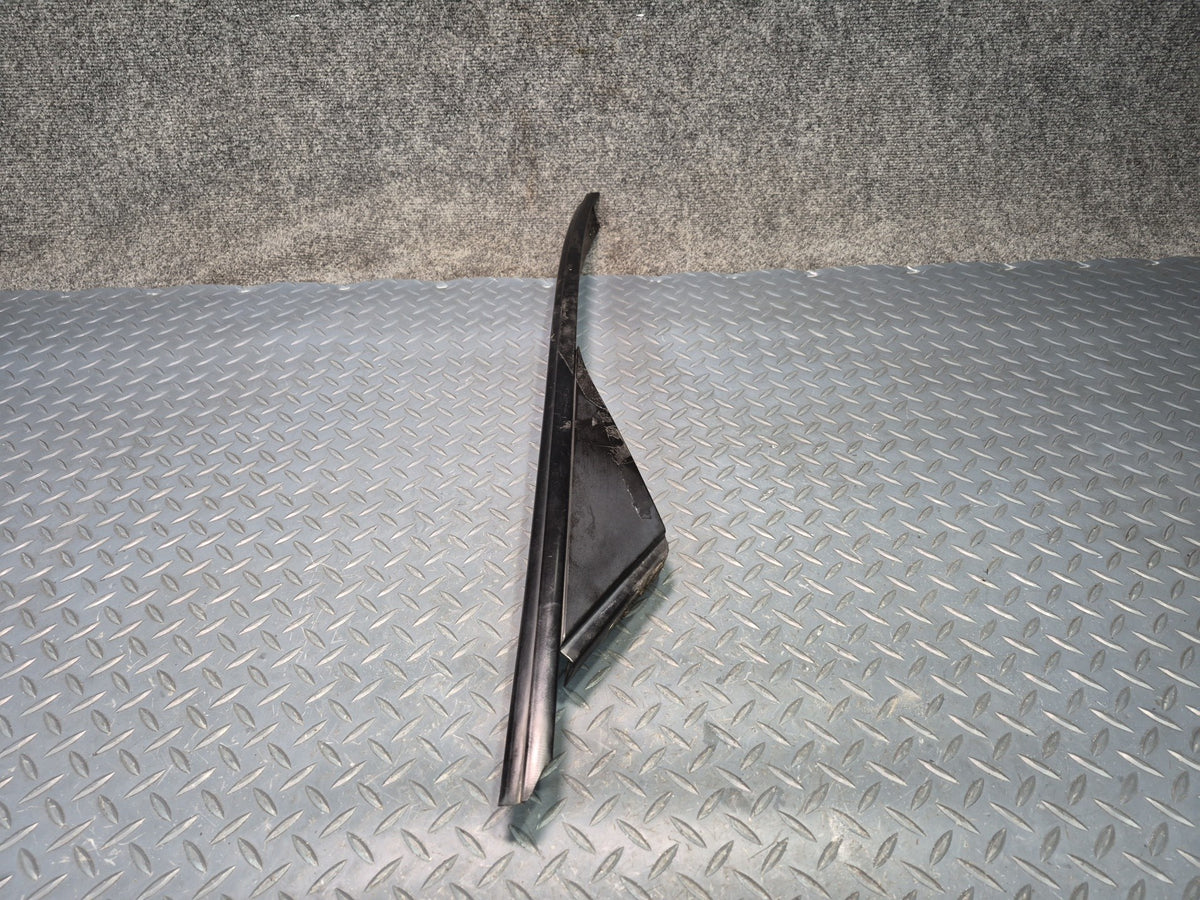 97-04 Chevy Corvette C5 Front Left Right Windshield A Pillar Reveal Molding OEM