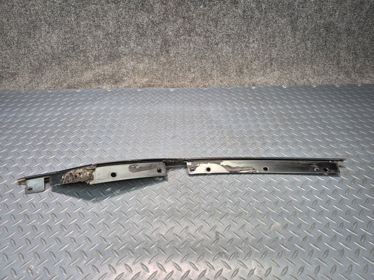 97-04 Chevy Corvette C5 Front Left Right Windshield A Pillar Reveal Molding OEM