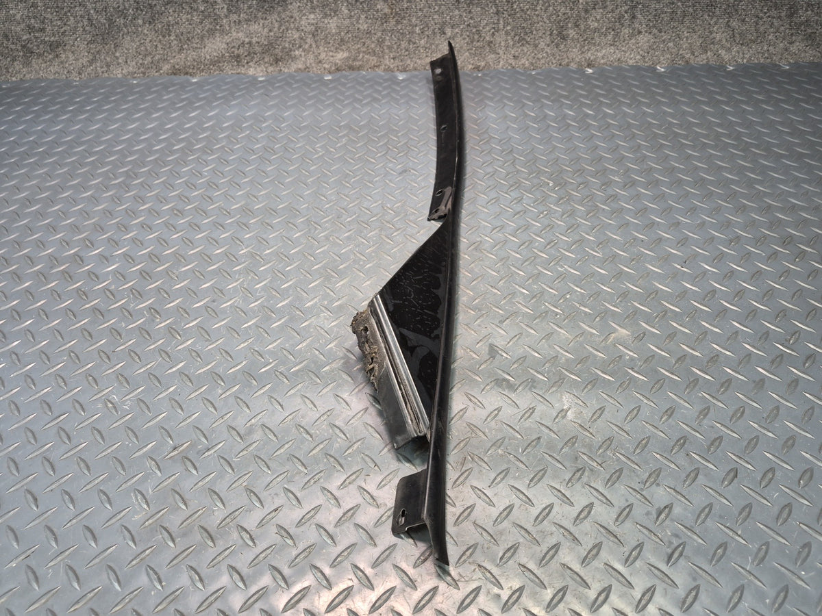 97-04 Chevy Corvette C5 Front Left Right Windshield A Pillar Reveal Molding OEM