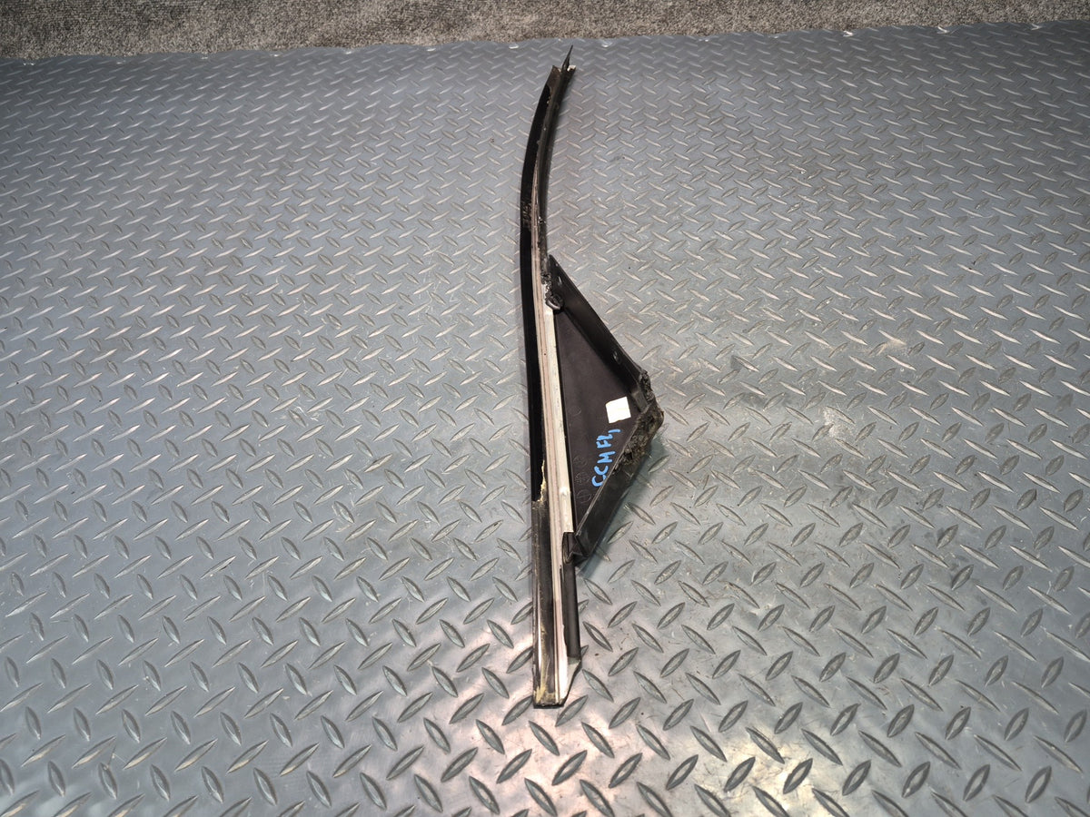 97-04 Chevy Corvette C5 Front Left Right Windshield A Pillar Reveal Molding OEM