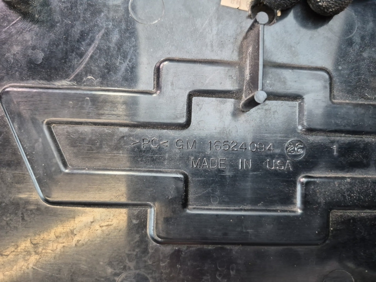 97-04 Chevrolet Corvette C5 Rear Reverse Light License Plate Holder 16524094 OEM