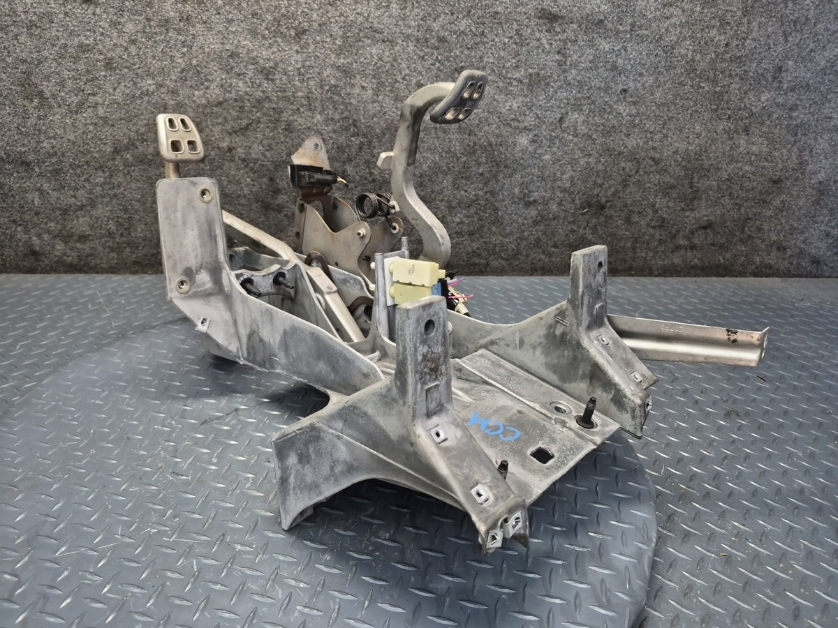 97-04 Chevy Corvette C5 M/T Gas Accelerator Clutch Brake Pedal & Bracket Set OEM