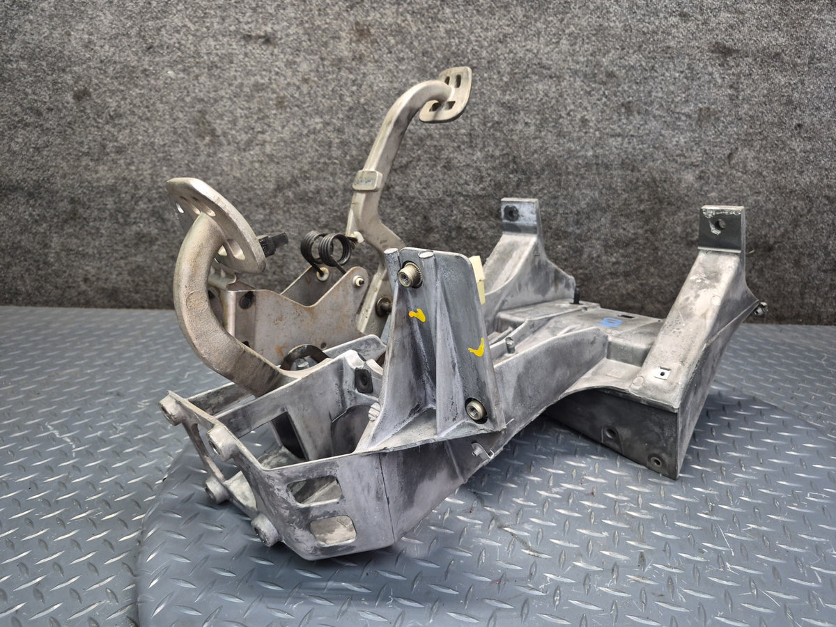 97-04 Chevy Corvette C5 M/T Gas Accelerator Clutch Brake Pedal & Bracket Set OEM