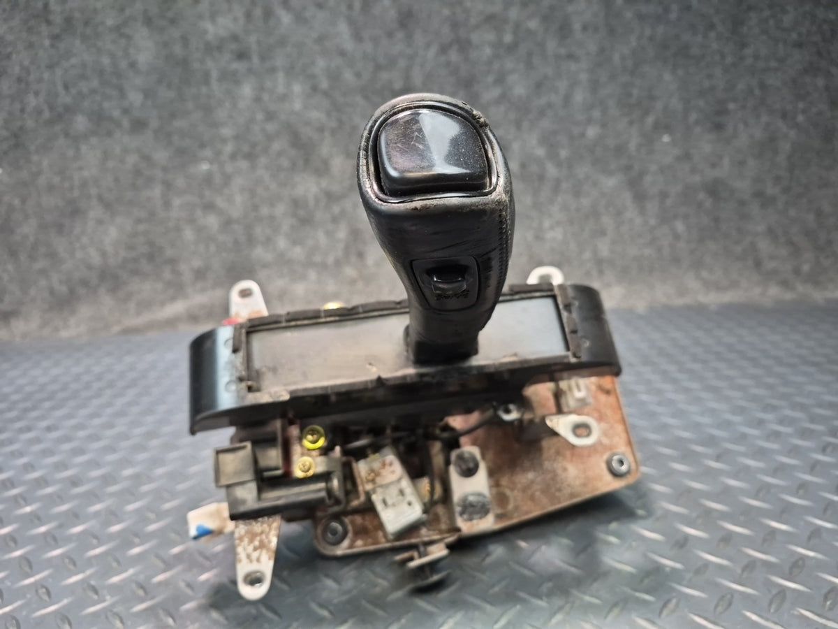 95-97 Lexus UZZ30L SC300 SC400 A/T Automatic Transmission Gear Shifter Black OEM