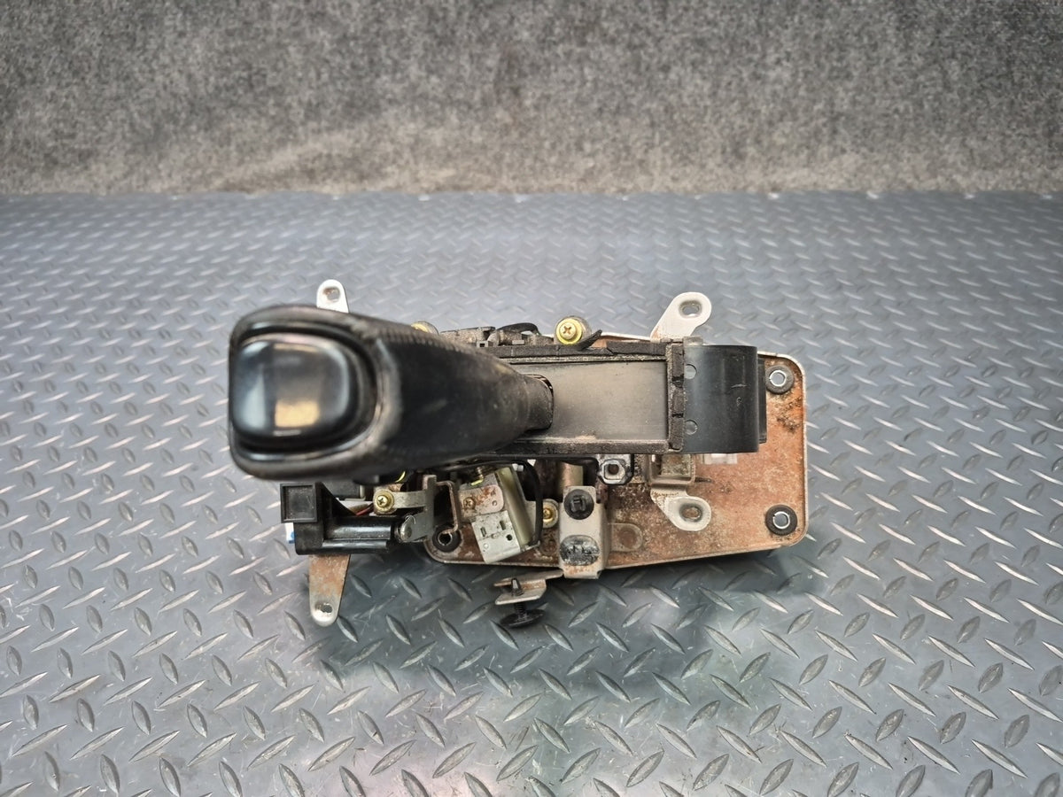 95-97 Lexus UZZ30L SC300 SC400 A/T Automatic Transmission Gear Shifter Black OEM