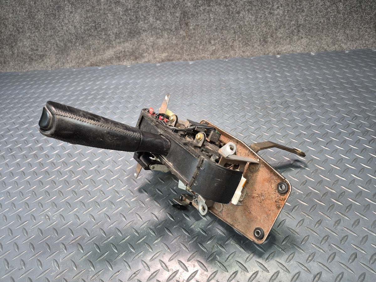 95-97 Lexus UZZ30L SC300 SC400 A/T Automatic Transmission Gear Shifter Black OEM