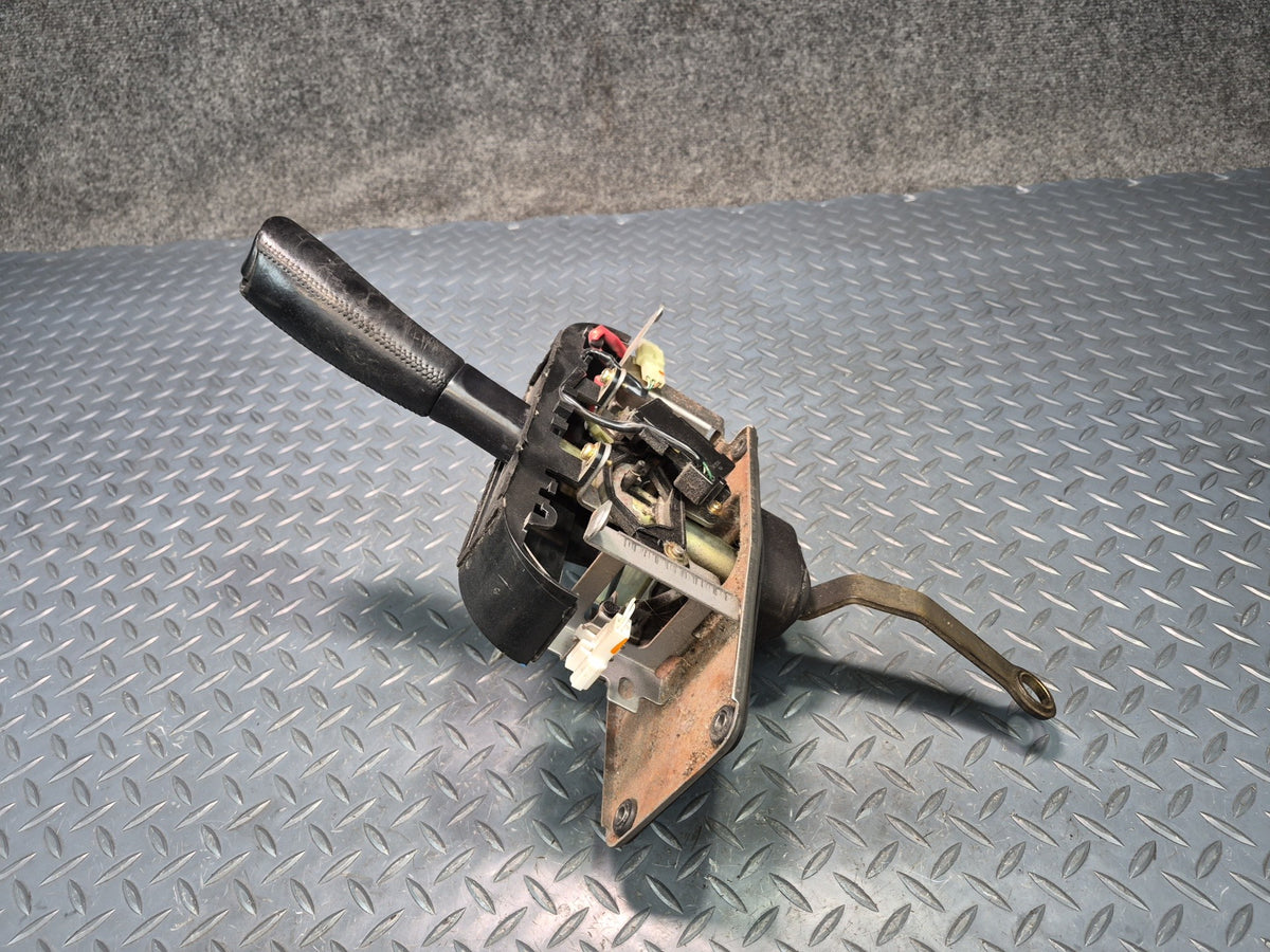 95-97 Lexus UZZ30L SC300 SC400 A/T Automatic Transmission Gear Shifter Black OEM
