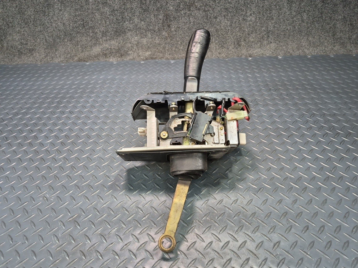95-97 Lexus UZZ30L SC300 SC400 A/T Automatic Transmission Gear Shifter Black OEM