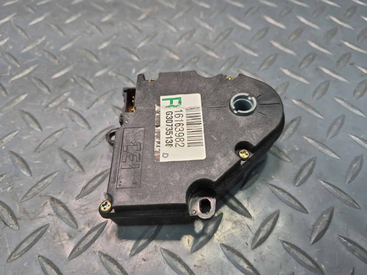 97-04 Chevrolet Corvette C5 Set of 2 A/C Heater Flap Door Actuator Motor OEM