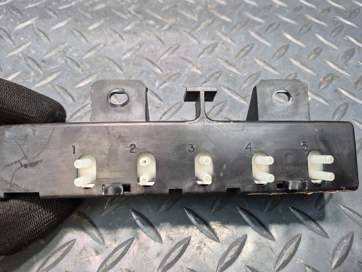 97-04 Chevrolet Corvette C5 Climate Vacuum Valve Module Solenoid 16050460 OEM