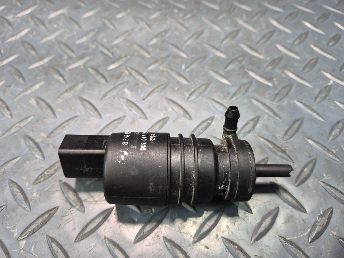 03-08 BMW E85 Z4 Windshield Washer Fluid Reservoir Pump 8362154 OEM