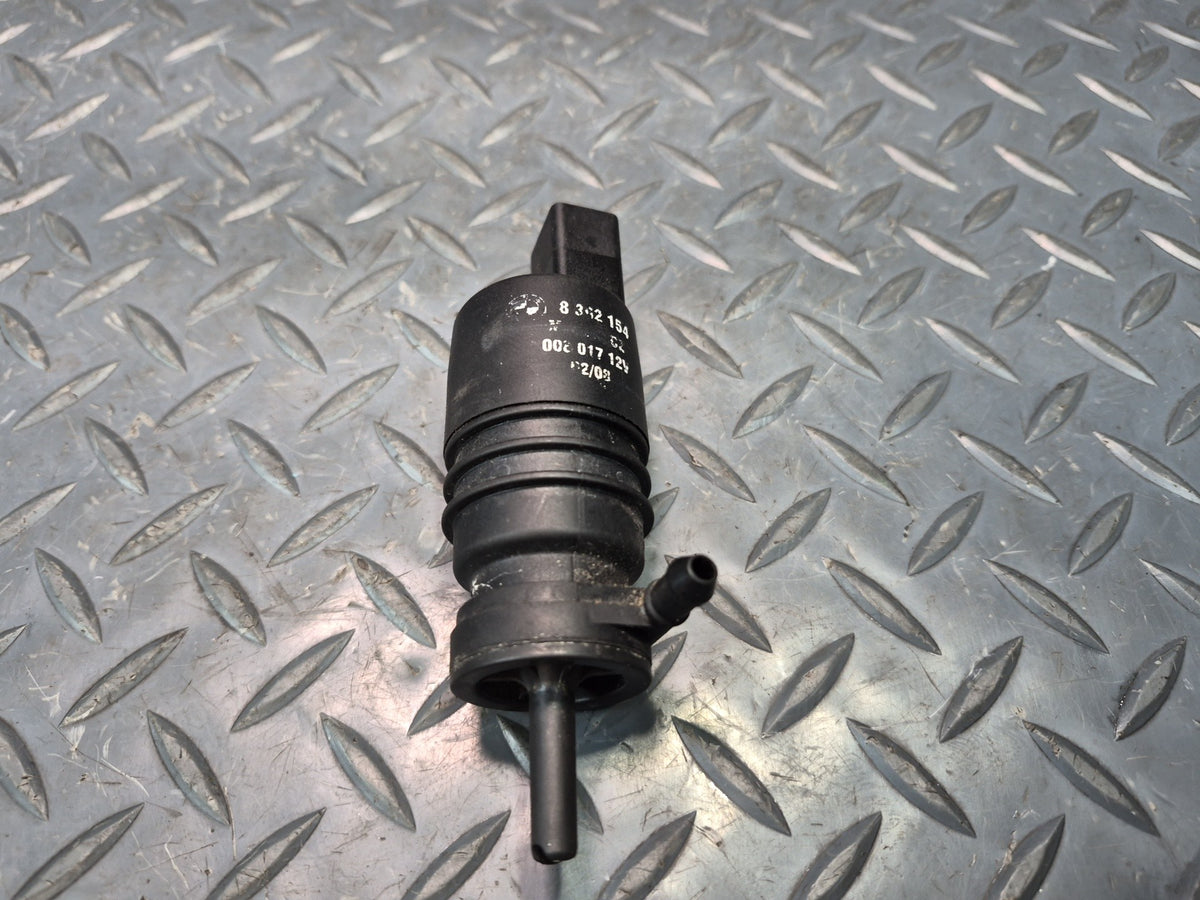 03-08 BMW E85 Z4 Windshield Washer Fluid Reservoir Pump 8362154 OEM