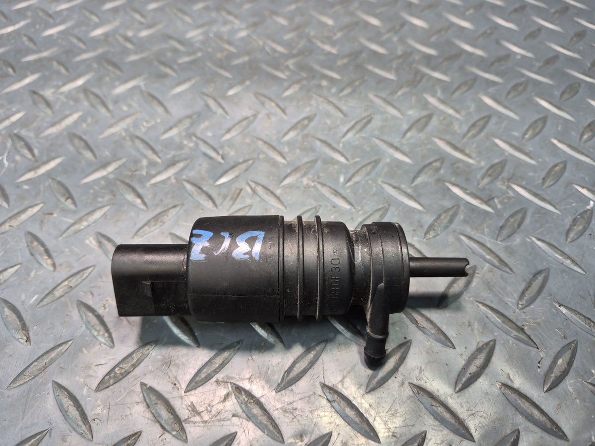 03-08 BMW E85 Z4 Windshield Washer Fluid Reservoir Pump 8362154 OEM