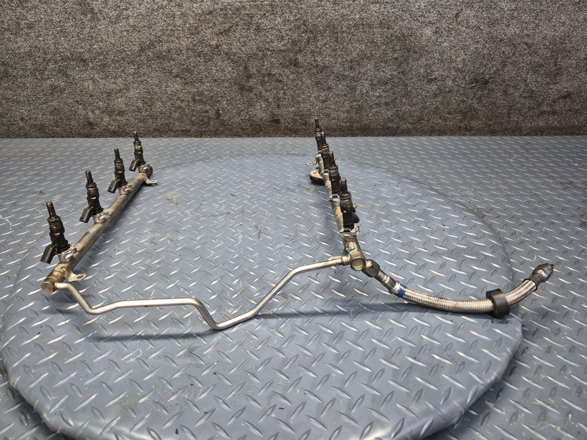 08-11 Mercedes W221 S63 AMG M156 6.3L Engine Fuel Rail w Injector Set OEM