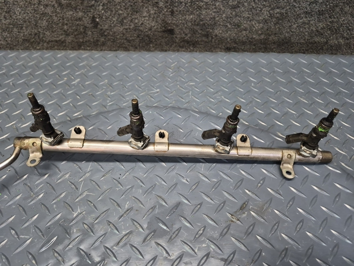 08-11 Mercedes W221 S63 AMG M156 6.3L Engine Fuel Rail w Injector Set OEM
