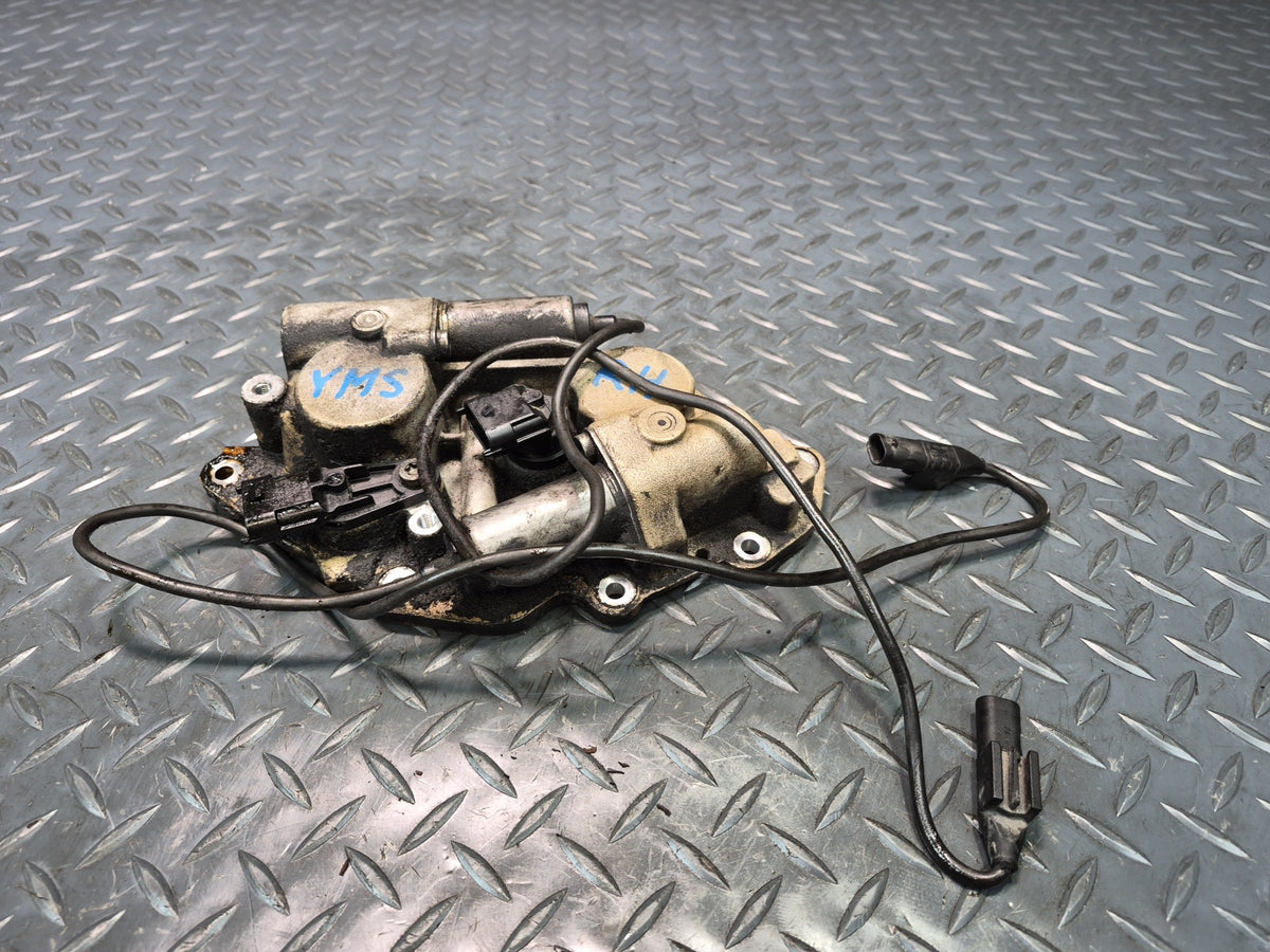 08-11 Mercedes W221 S63 AMG 6.3L M156 Right Engine Camshaft Adjuster Cover OEM