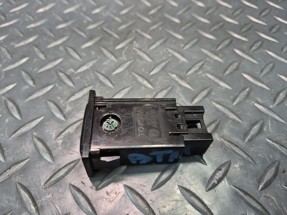 96-98 Toyota Chaser Cresta MARK2 JZX105 Fog Light Lamp Switch OEM