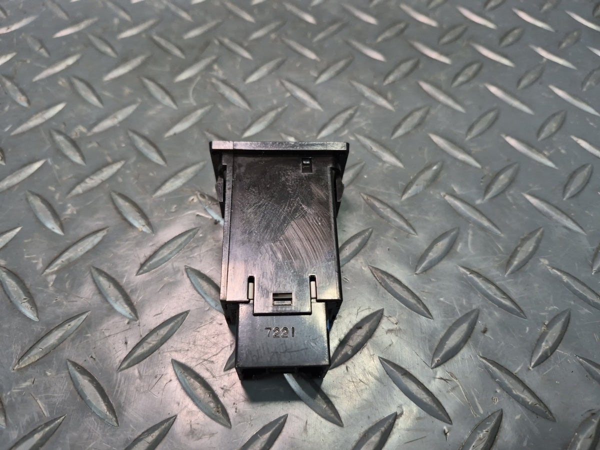 96-98 Toyota Chaser Cresta MARK2 JZX105 Fog Light Lamp Switch OEM