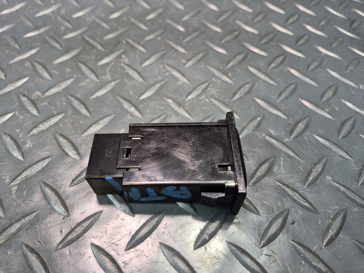 96-98 Toyota Chaser Cresta MARK2 JZX105 Fog Light Lamp Switch OEM