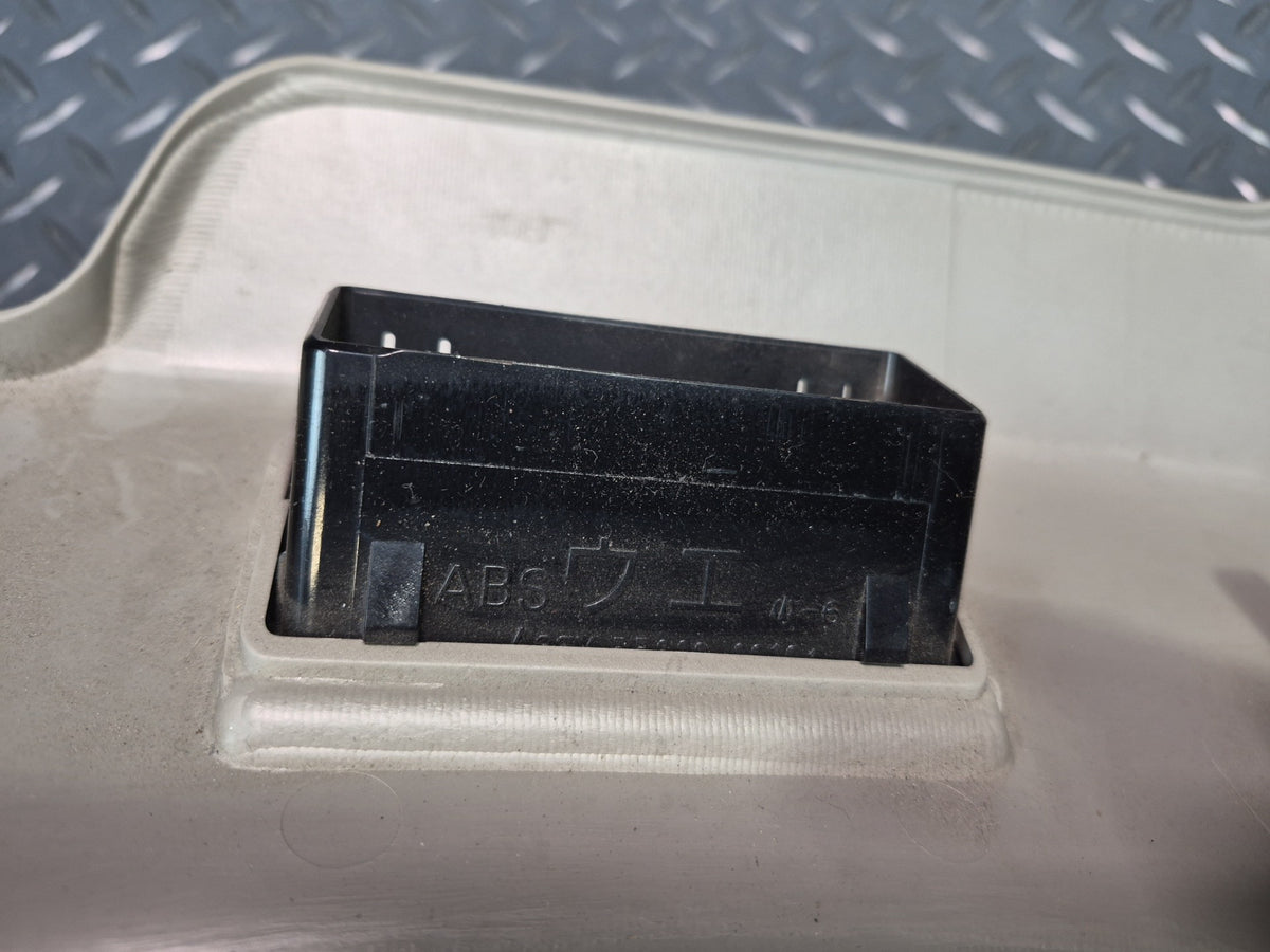 96-00 Toyota MARK2 JZX105 Dash Front Right Lower Knee Trim Panel 55432-22300 OEM