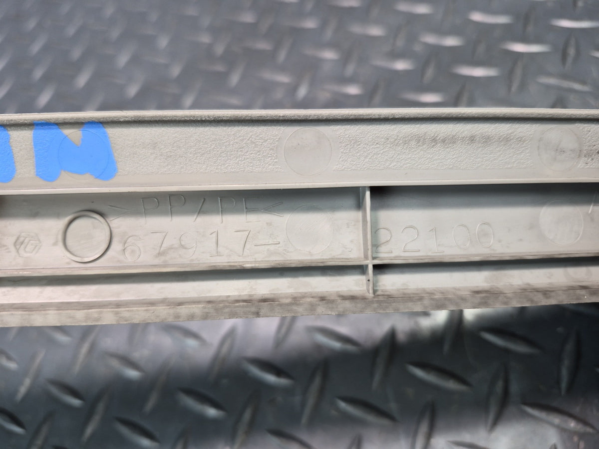 96-00 Toyota MARK2 JZX105 Grande Set of 2 Rear Door Trim Garnish Beige OEM