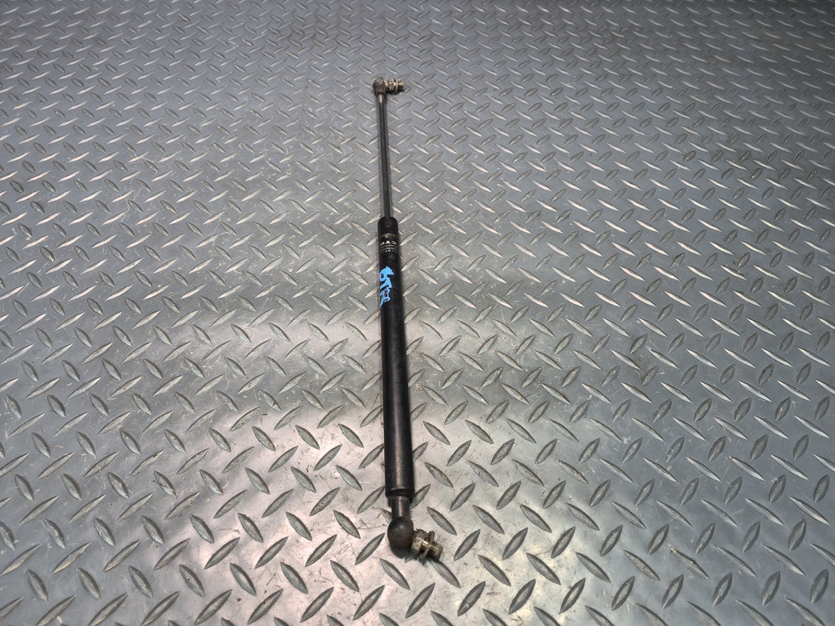 96-98 Toyota Chaser Cresta MARK2 JZX105 Hood Lift Shock Support Set of 2  OEM