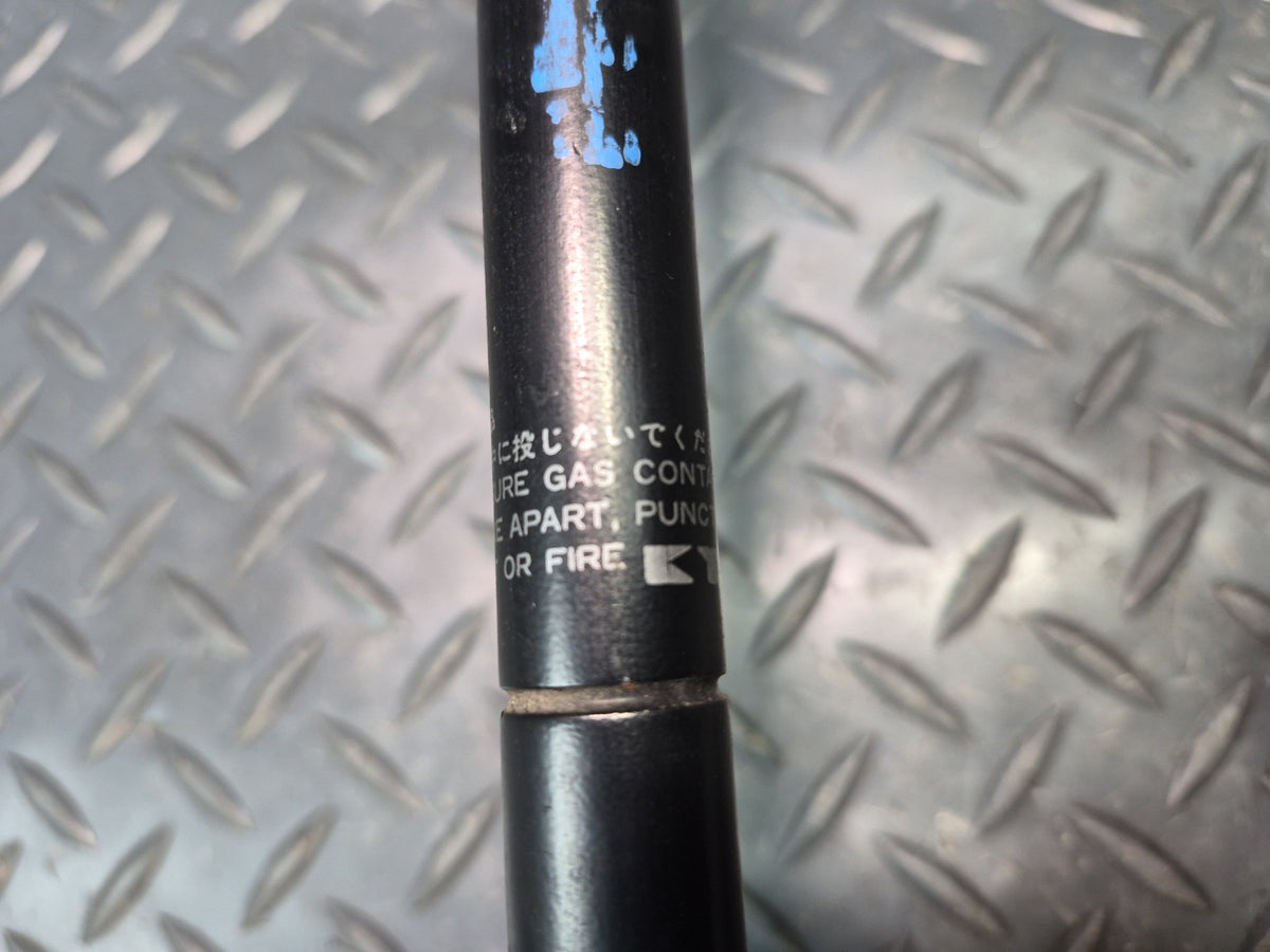 96-98 Toyota Chaser Cresta MARK2 JZX105 Hood Lift Shock Support Set of 2  OEM