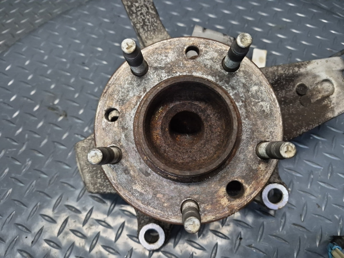 97-04 Chevrolet Corvette C5 Front Left Spindle Knuckle Wheel Hub Bearing OEM