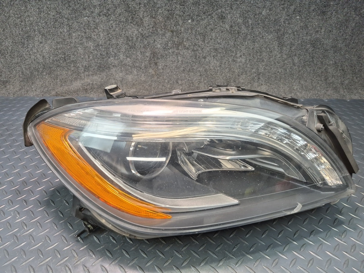 12-15 Mercedes W166 ML Front Right Adaptive Bi-xenon Headlight Lamp Defective