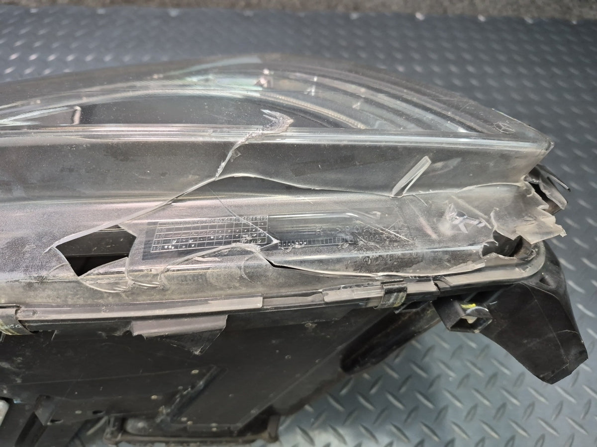 12-15 Mercedes W166 ML Front Right Adaptive Bi-xenon Headlight Lamp Defective