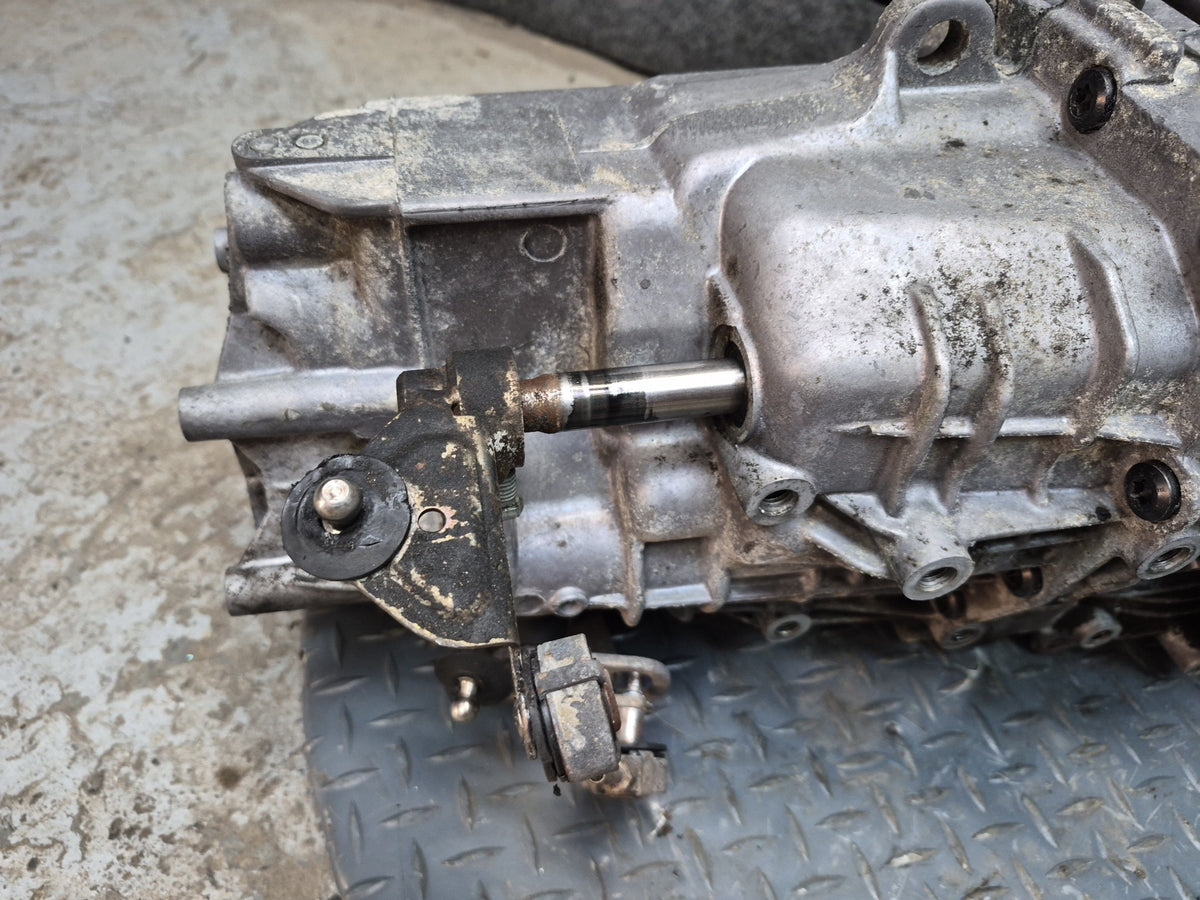 2000-2004 Porsche Boxster 986 2.7L G86.01 M/T 5-SPEED Manual Transmission