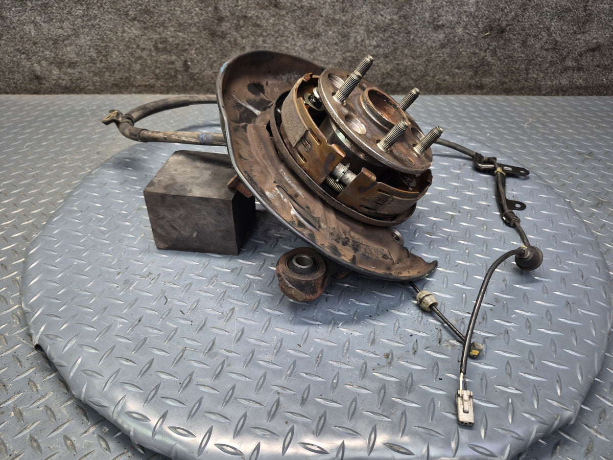 92-00 Lexus UZZ30L SC300 SC400 RWD Rear Left Spindle Knuckle Wheel Hub OEM