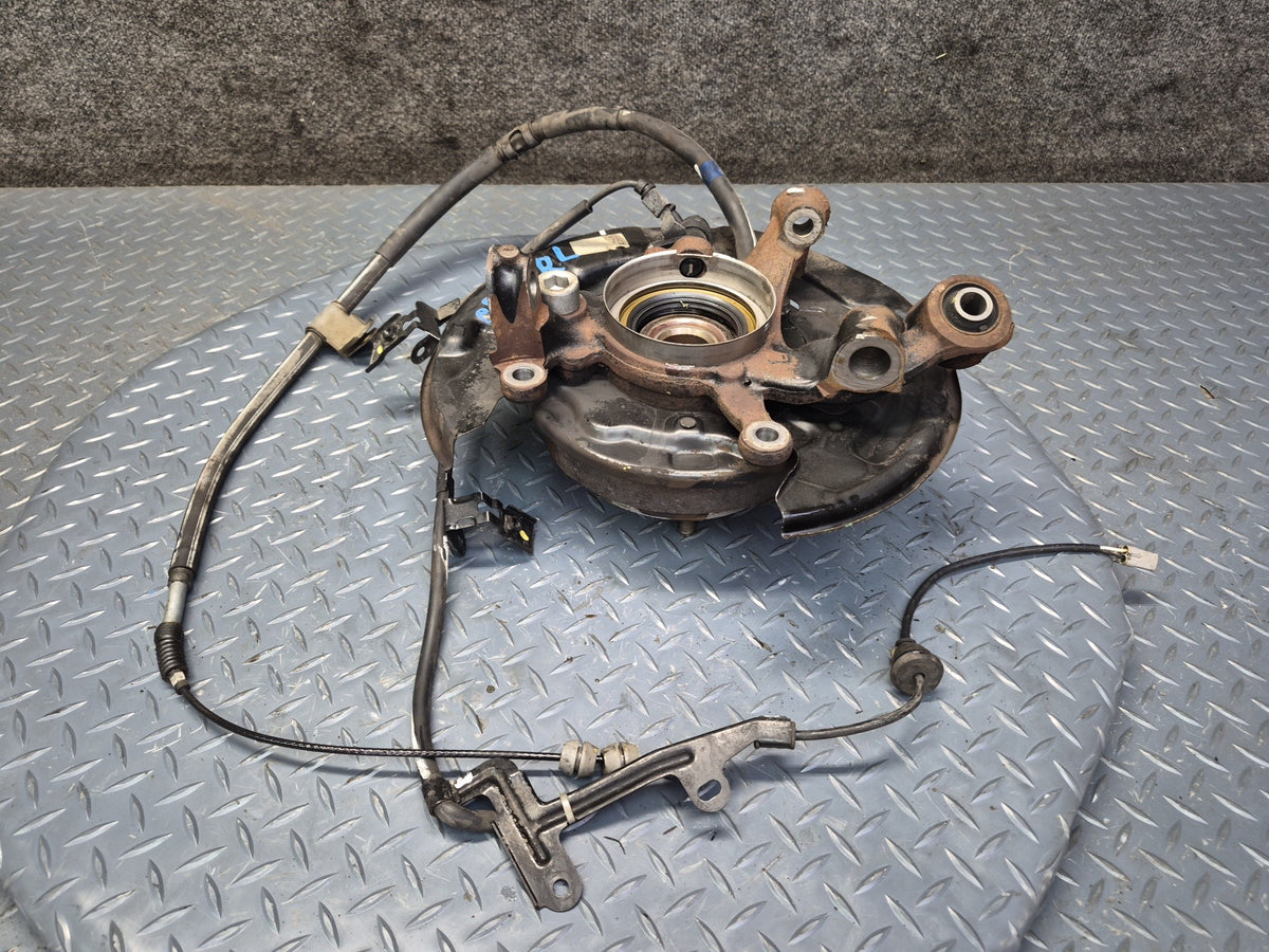 92-00 Lexus UZZ30L SC300 SC400 RWD Rear Left Spindle Knuckle Wheel Hub OEM