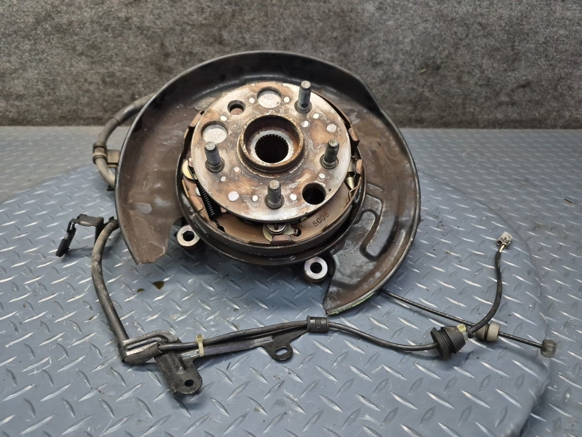 92-00 Lexus UZZ30L SC300 SC400 RWD Rear Right Spindle Knuckle Wheel Hub OEM