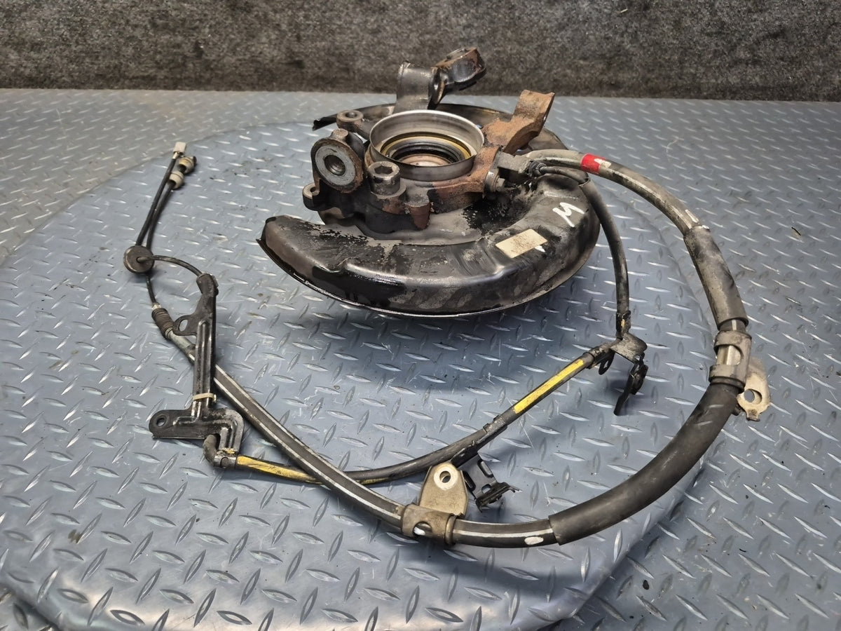 92-00 Lexus UZZ30L SC300 SC400 RWD Rear Right Spindle Knuckle Wheel Hub OEM