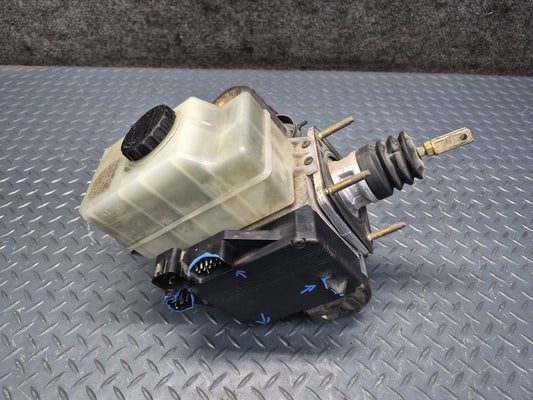 2003-2007 Lexus UZJ100L LX470 ABS Anti Lock Brake Pump Master Cylinder Damaged