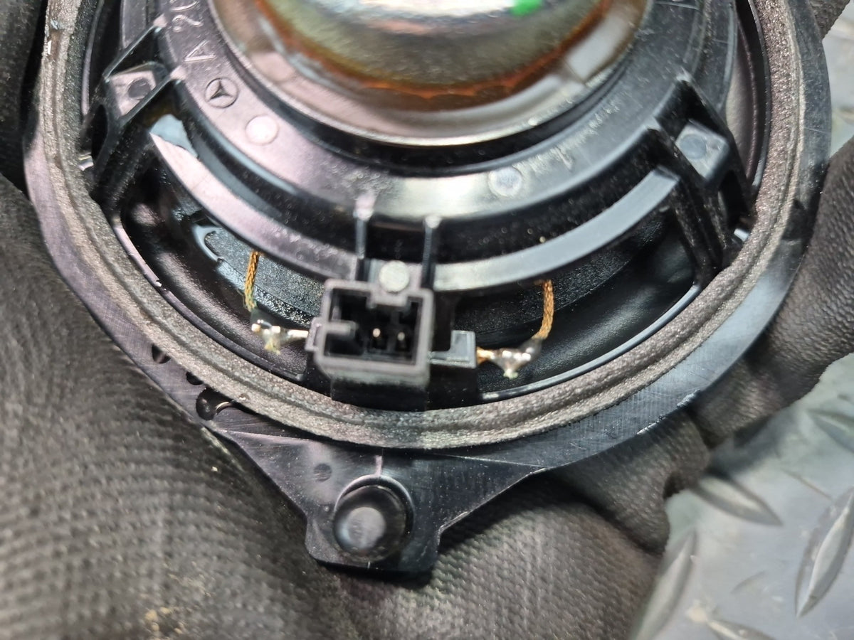 15-18 Mercedes W205 C300 Dash Center Audio Speaker 2058200502 OEM