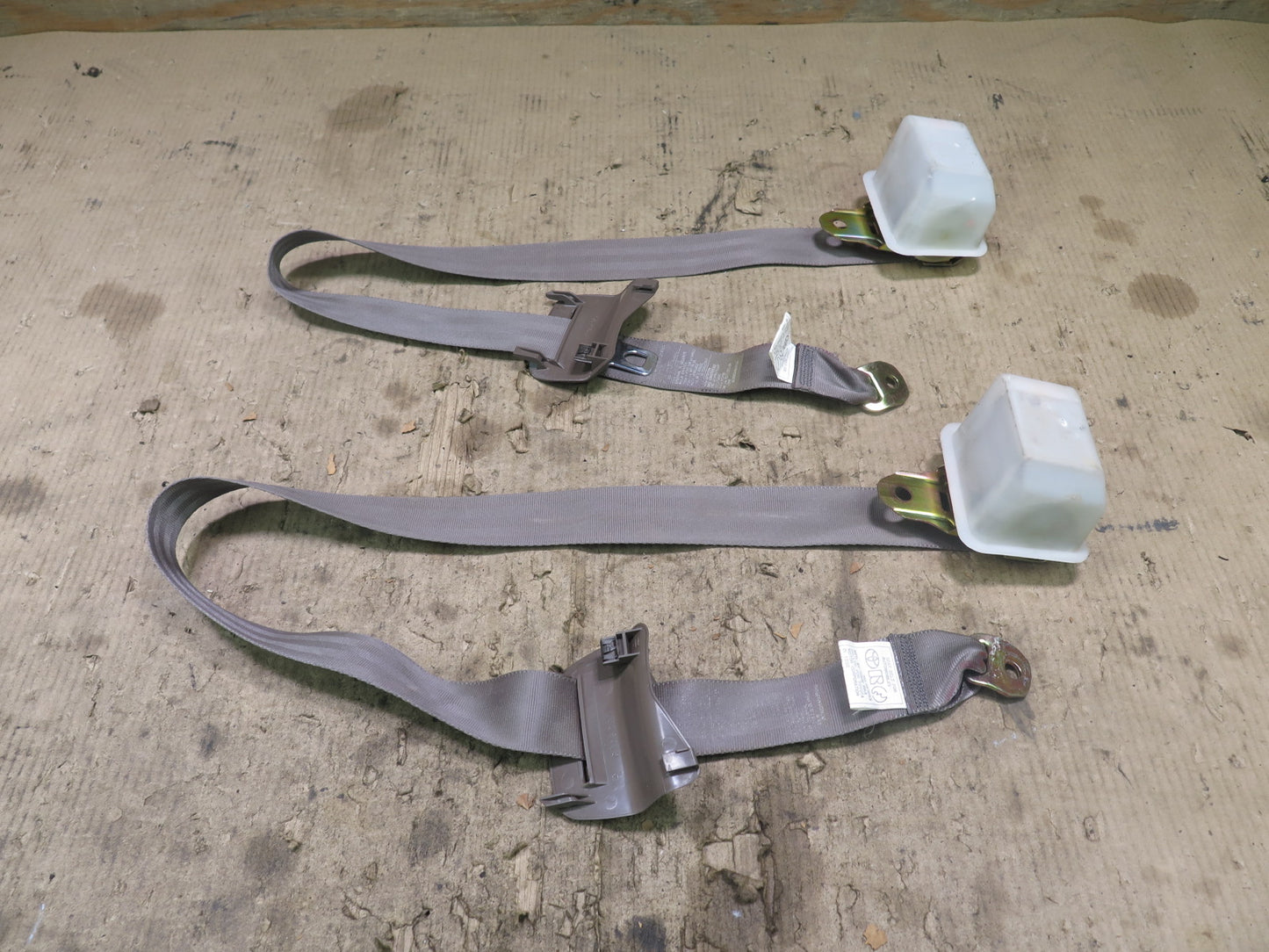 97-00 LEXUS SC400 SC300 SET OF 2 REAR LEFT & RIGHT SEAT BELT RETRACTOR OEM