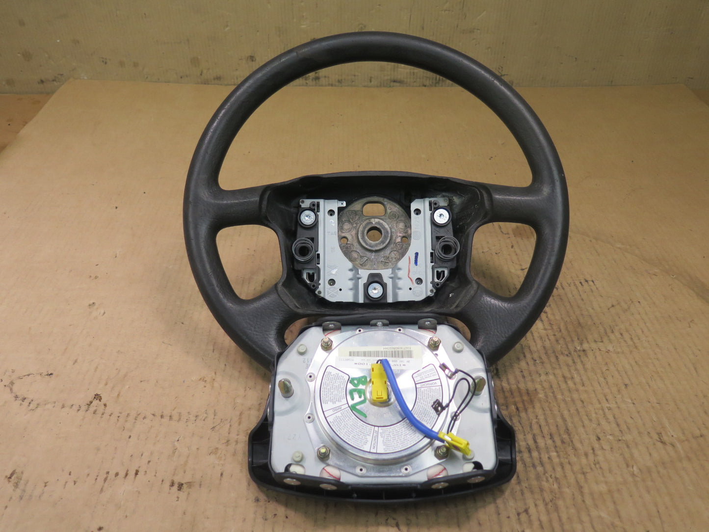 99-03 VW EUROVAN T4 LEATHER STEERING WHEEL w/ SRS MODULE OEM