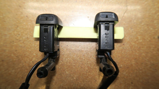 04-08 Bmw E85 Z4 (will fit E83) Spray Nozzle Set Washer OEM Mint!