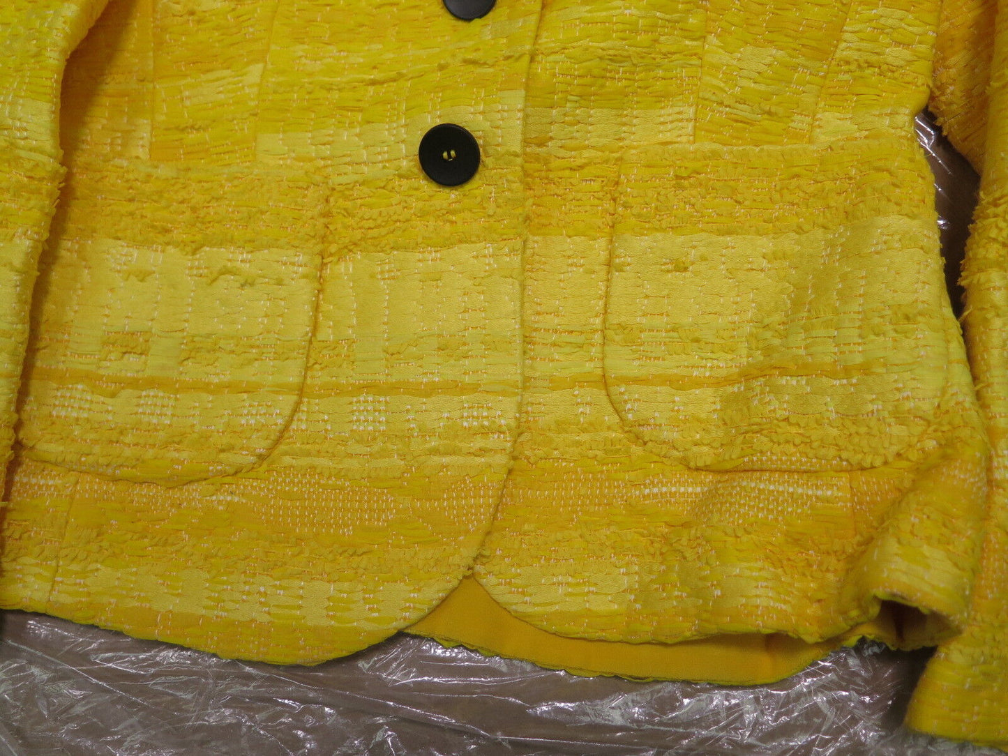 Escada  EU 34 Tweed Yellow Pineapple Jacket Sleeve With Zipper